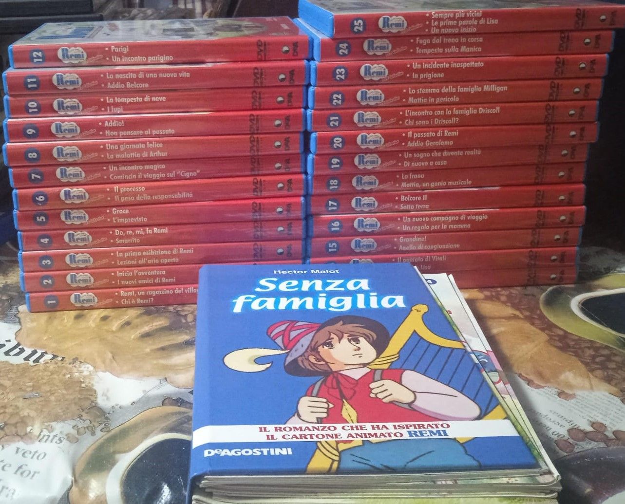 TeknoFilm - 25 DVD + Raccoglitore Libro SENZA FAMIGLIA - REMI di Osamu Dezaki (1977) - DE AGOSTINI