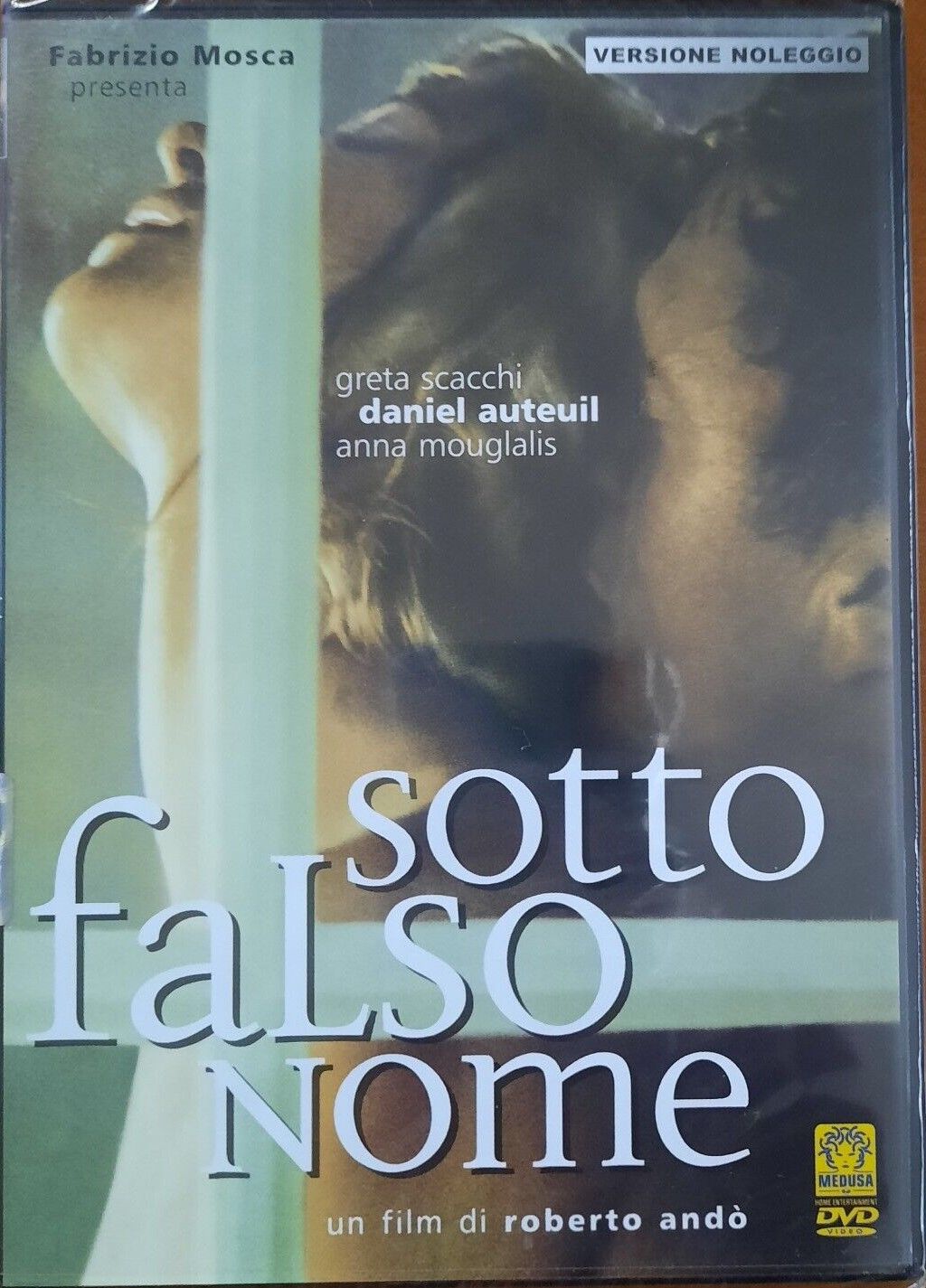 TeknoFilm - DVD - SOTTO FALSO NOME (Versione noleggio) di Roberto Andò (2004) - MEDUSA