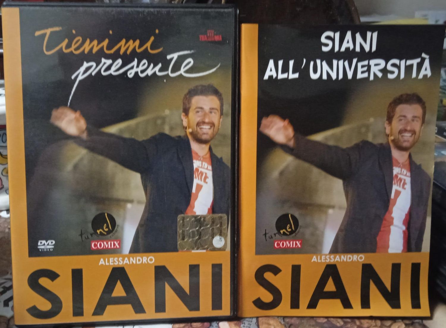 TeknoFilm - DVD + Book – Alessandro Siani: TIENIMI PRESENTE di Benedetta De Luca (2007) - PANINI