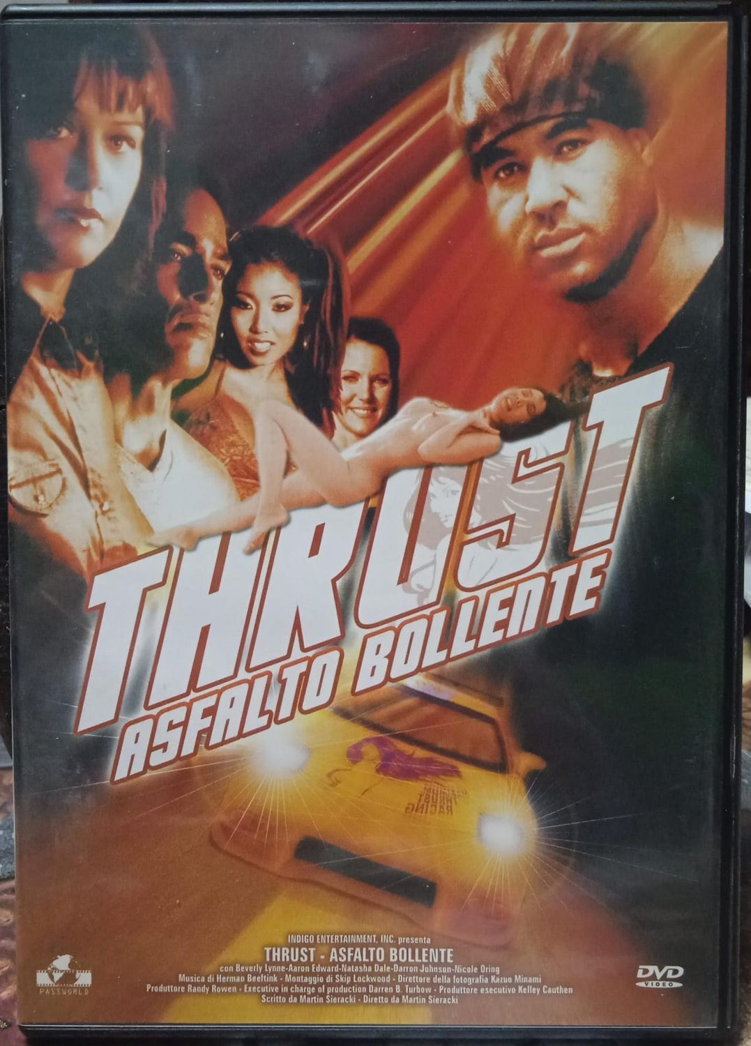 TeknoFilm - DVD - THRUST - ASFALTO BOLLENTE (Versione noleggio) di Martin Sieracki (2006) - PASSWORLD