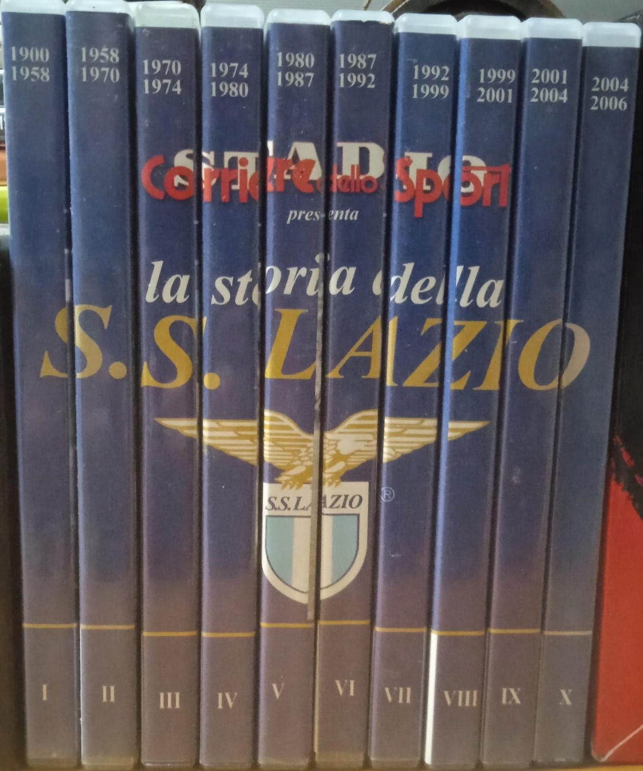 TeknoFilm – 10 DVD (Senza cofanetto) – LA STORIA DELLA S.S.C. LAZIO dal 1900 al 2006 (2008) - CORRIERE DELLO SPORT