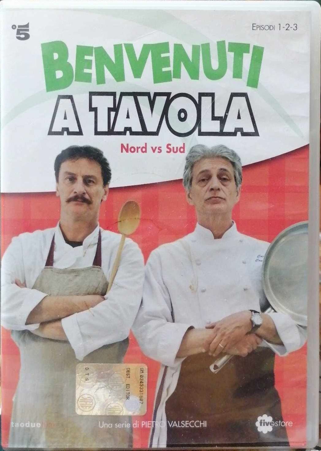 TeknoFilm - 2 DVD – BENVENUTI A TAVOLA - NORD VS SUD Vol. 01 (Episodi 1 - 2 - 3) di Francesco Miccichè (2012) - FIVE STORE