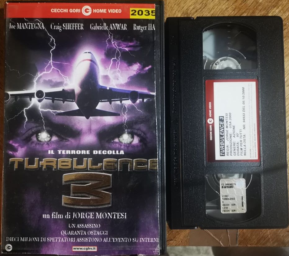 TeknoFilm - VHS (Copertina tagliata) – TURBULENCE 3 di Jorge Montesi (2001) - CECCHI GORI HOME VIDEO (INEDITO IN DVD)