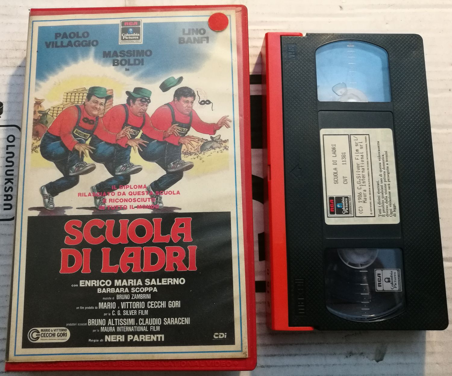 TeknoFilm - VHS - SCUOLA DI LADRI di Neri Parenti (1986) - RCA TeknoFilm - VHS - SCUOLA DI LADRI di Neri Parenti (1986) - RCA