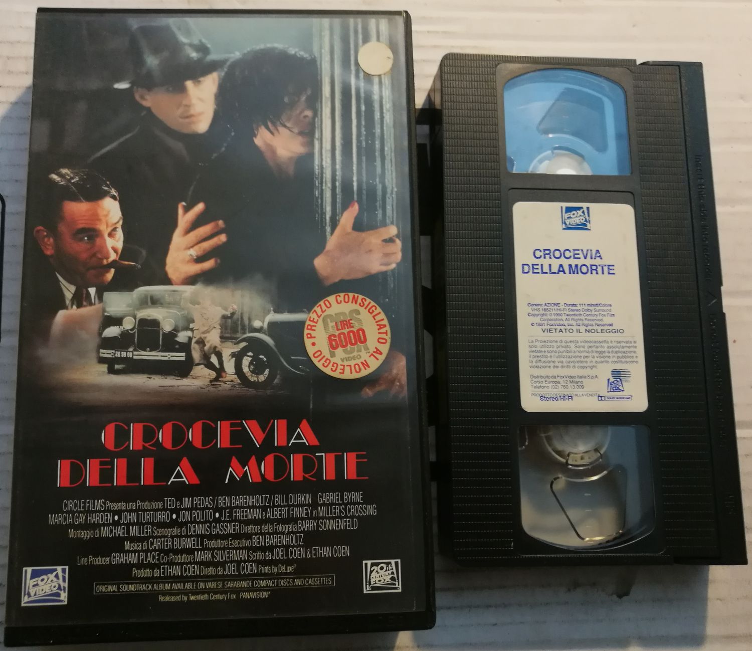 TeknoFilm – VHS – CROCEVIA DELLA MORTE di Joel Coen e Ethan Coen (1990) - 20TH CENTURY FOX TeknoFilm – VHS – CROCEVIA DELLA MORTE di Joel Coen e Ethan Coen (1990) - 20TH CENTURY FOX