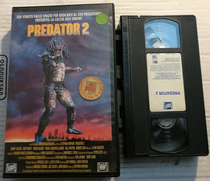 TeknoFilm – VHS – PREDATOR 2 di Stephen Hopkins (1990) - 20TH CENTURY FOX TeknoFilm – VHS – PREDATOR 2 di Stephen Hopkins (1990) - 20TH CENTURY FOX