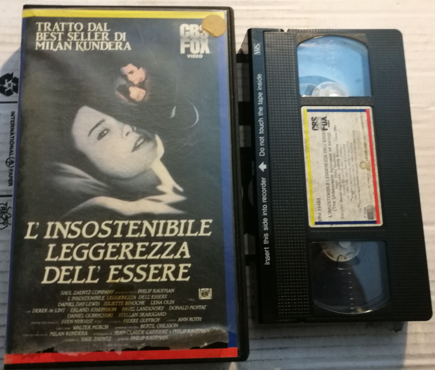 TeknoFilm - VHS – L'INSOSTENIBILE LEGGEREZZA DELL'ESSERE di Philip Kaufman (1988) - CBS FOX TeknoFilm - VHS – L'INSOSTENIBILE LEGGEREZZA DELL'ESSERE di Philip Kaufman (1988) - CBS FOX