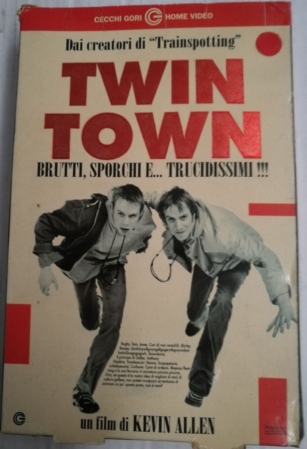TeknoFilm - VHS (Cartonata) – TWIN TOWN di Kevin Allen (1997) - CECCHI GORI HOME VIDEO TeknoFilm - VHS (Cartonata) – TWIN TOWN di Kevin Allen (1997) - CECCHI GORI HOME VIDEO
