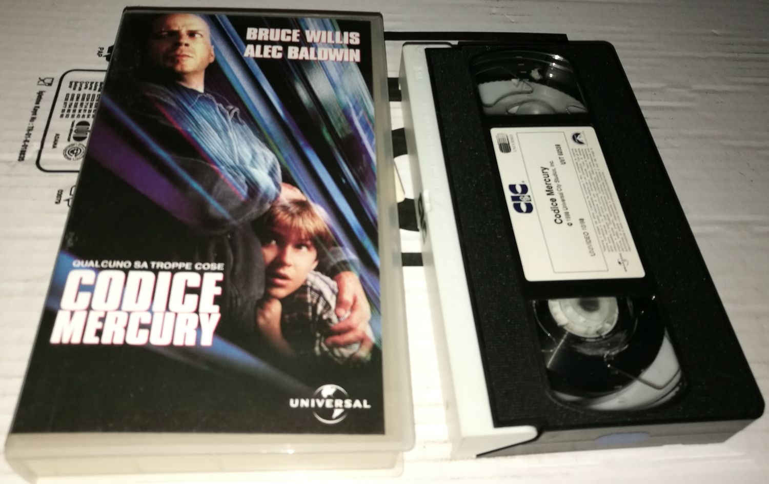 TeknoFilm - VHS – CODICE MERCURY di Harold Becker (1998) - CIC TeknoFilm - VHS – CODICE MERCURY di Harold Becker (1998) - CIC