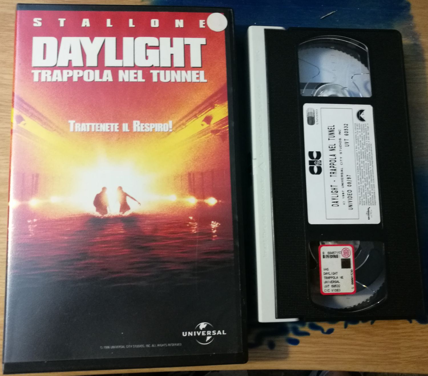 TeknoFilm - VHS – DAYLIGHT - TRAPPOLA NEL TUNNEL di Rob Cohen (1996) - CIC TeknoFilm - VHS – DAYLIGHT - TRAPPOLA NEL TUNNEL di Rob Cohen (1996) - CIC
