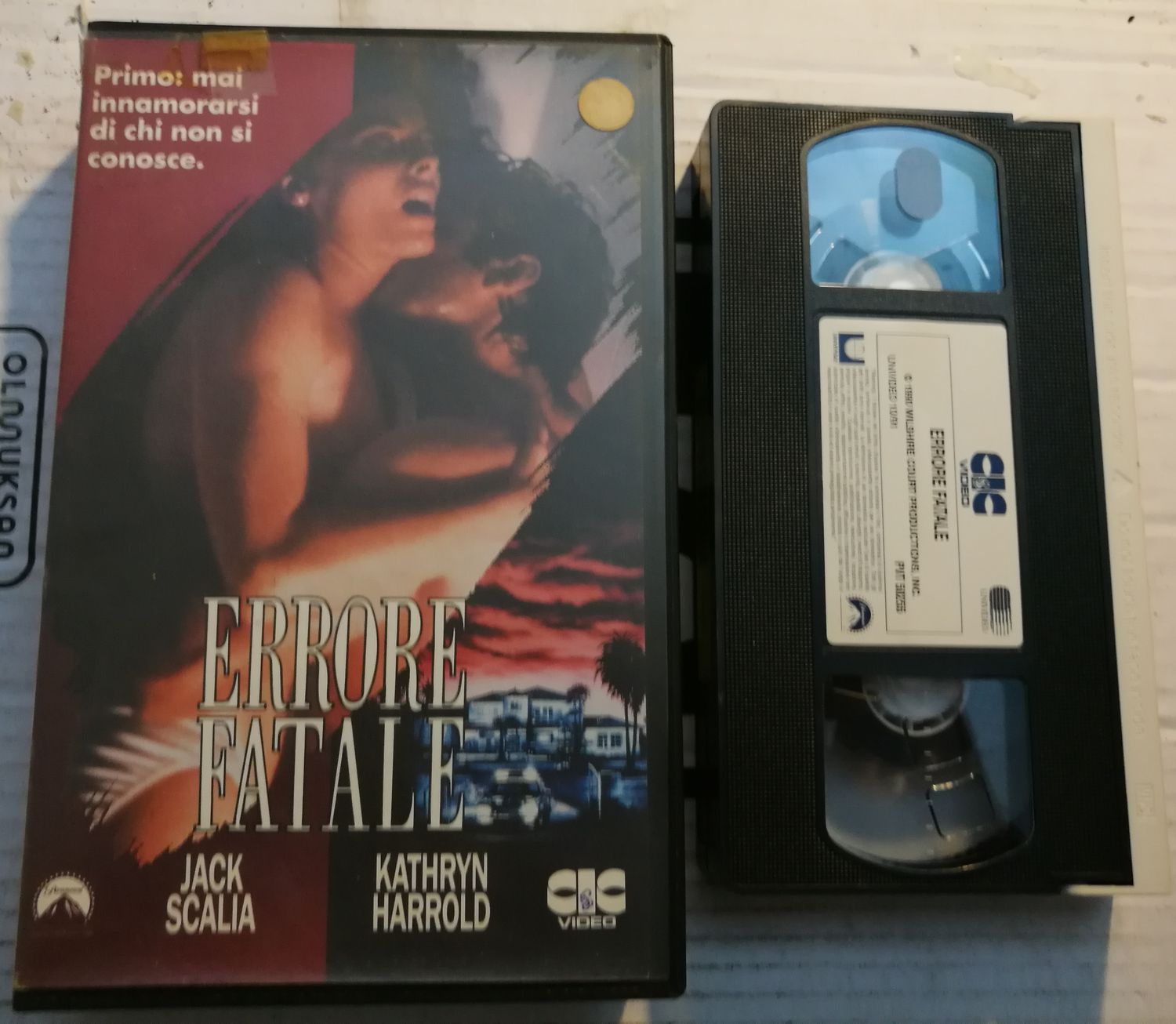 TeknoFilm - VHS – ERRORE FATALE di Charles Correll (1991) - CIC (INEDITO IN DVD) TeknoFilm - VHS – ERRORE FATALE di Charles Correll (1991) - CIC (INEDITO IN DVD)