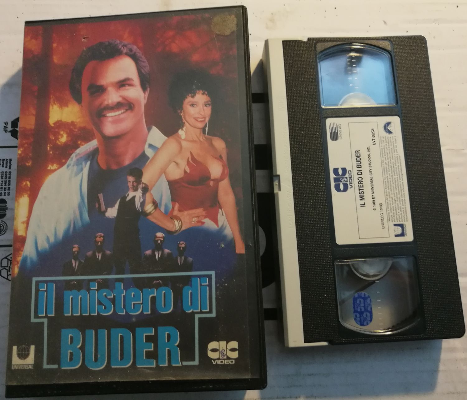 TeknoFilm - VHS – IL MISTERO DI BUDER di Burt Reynolds (1989) - CIC (INEDITO IN DVD) TeknoFilm - VHS – IL MISTERO DI BUDER di Burt Reynolds (1989) - CIC (INEDITO IN DVD)