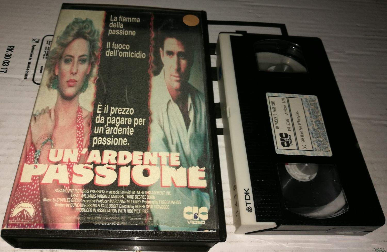 TeknoFilm - VHS – UN'ARDENTE PASSIONE di Roger Spottiswoode (1989) - CIC (INEDITO IN DVD) TeknoFilm - VHS – UN'ARDENTE PASSIONE di Roger Spottiswoode (1989) - CIC (INEDITO IN DVD)