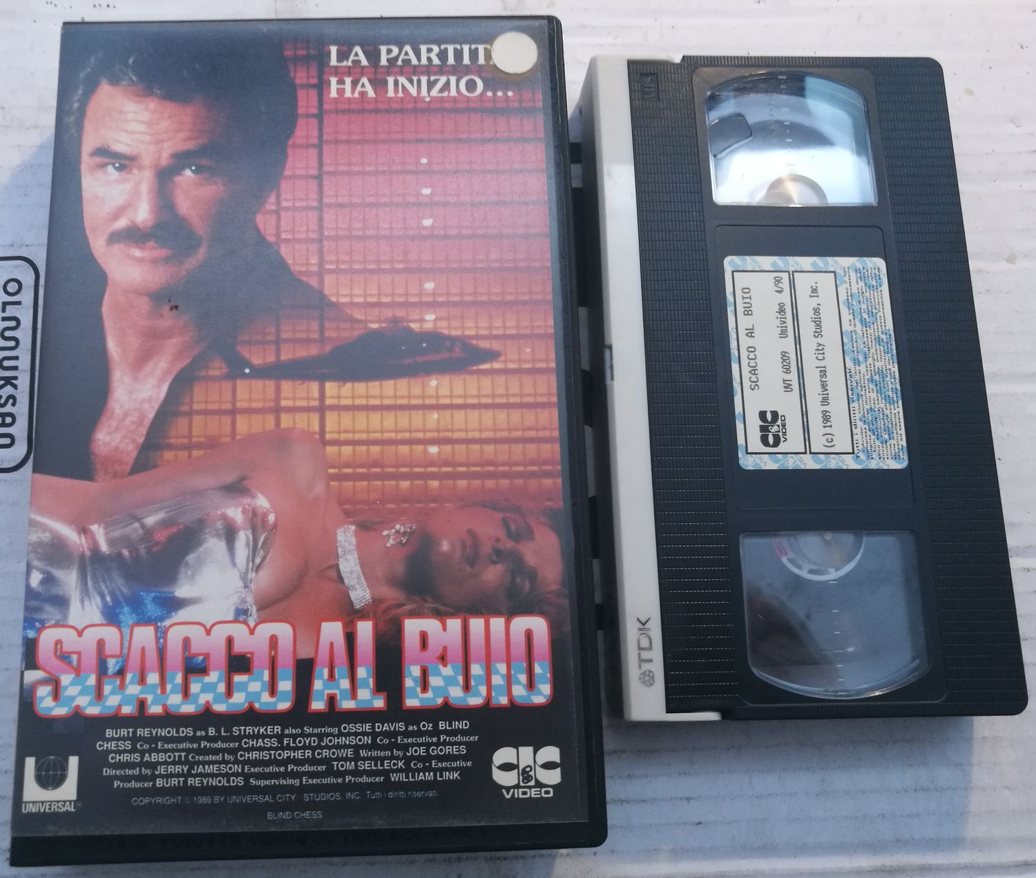 TeknoFilm - VHS – SCACCO AL BUIO di Jerry Jameson (1989) - CIC (INEDITO IN DVD) TeknoFilm - VHS – SCACCO AL BUIO di Jerry Jameson (1989) - CIC (INEDITO IN DVD)