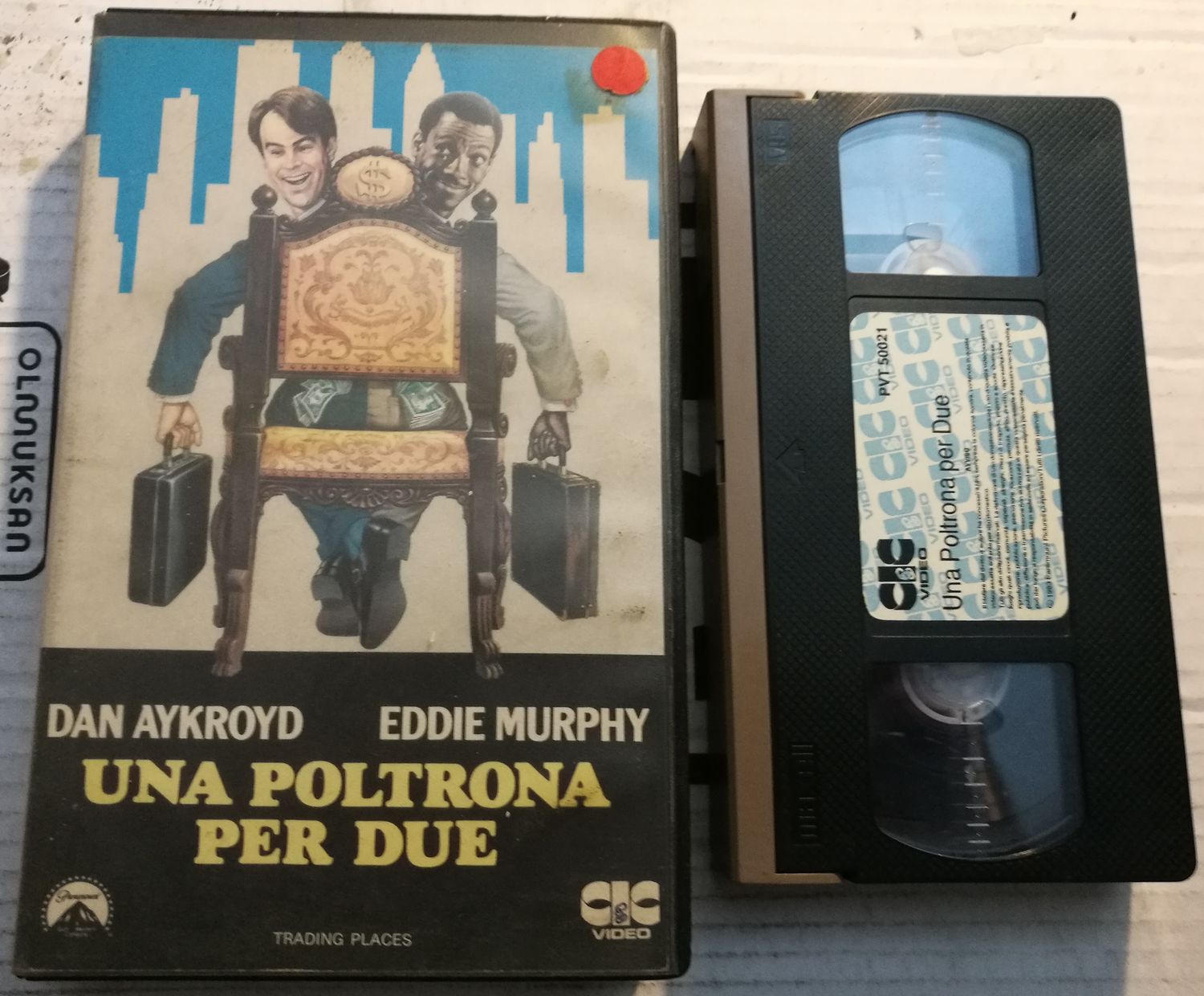 TeknoFilm - VHS – UNA POLTRONA PER DUE di John Landis (1983) - CIC TeknoFilm - VHS – UNA POLTRONA PER DUE di John Landis (1983) - CIC