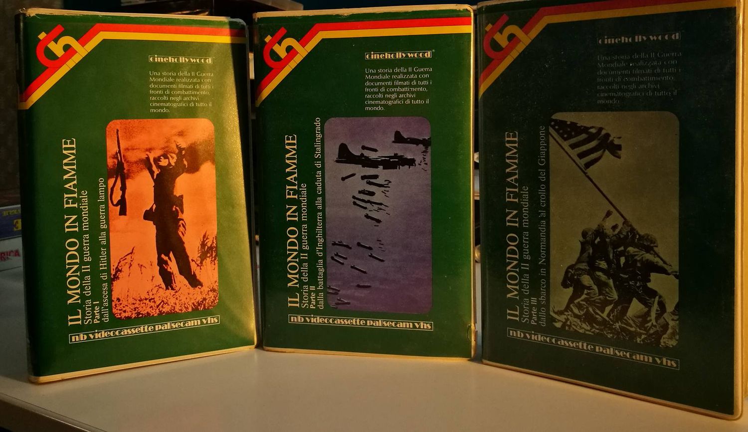 TeknoFilm - 3 VHS – IL MONDO IN FIAMME PARTE 1, 2, 3 (1986) - CINEHOLLYWOOD (INEDITO IN DVD) TeknoFilm - 3 VHS – IL MONDO IN FIAMME PARTE 1, 2, 3 (1986) - CINEHOLLYWOOD (INEDITO IN DVD)