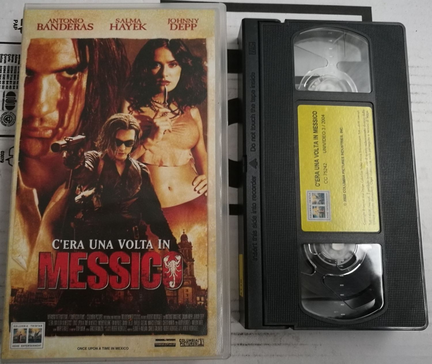 TeknoFilm - VHS – C'ERA UNA VOLTA IN MESSICO di Robert Rodriguez (2003) - COLUMBIA TRISTAR TeknoFilm - VHS – C'ERA UNA VOLTA IN MESSICO di Robert Rodriguez (2003) - COLUMBIA TRISTAR