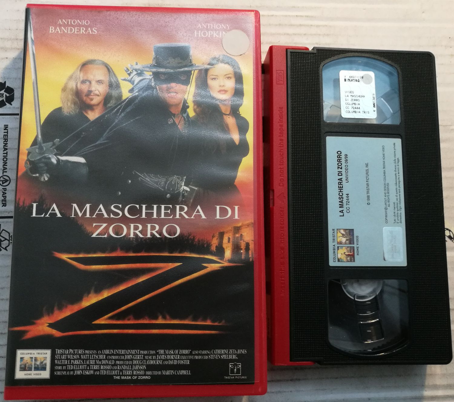 TeknoFilm - VHS – LA MASCHERA DI ZORRO di Martin Campbell (1998) - COLUMBIA TRISTAR TeknoFilm - VHS – LA MASCHERA DI ZORRO di Martin Campbell (1998) - COLUMBIA TRISTAR