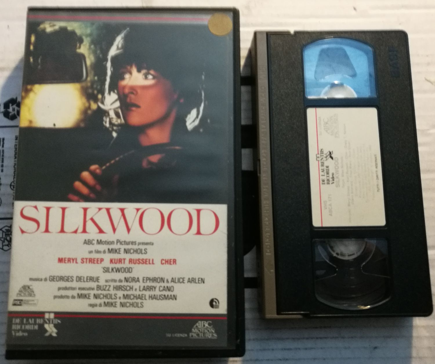 TeknoFilm - VHS – SILKWOOD di Mike Nichols (1983) - DeLaurentis/RICORDI TeknoFilm - VHS – SILKWOOD di Mike Nichols (1983) - DeLaurentis/RICORDI