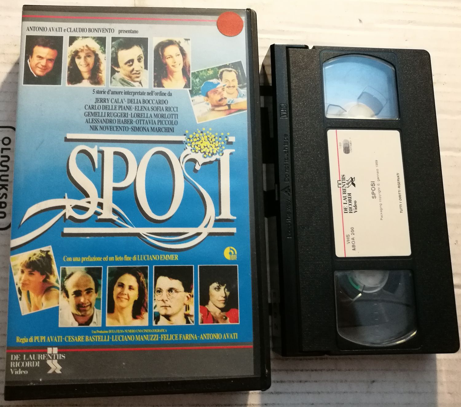TeknoFilm - VHS – SPOSI di A.A.V.V. (1987) - DeLaurentis/RICORDI (INEDITO IN DVD) TeknoFilm - VHS – SPOSI di A.A.V.V. (1987) - DeLaurentis/RICORDI (INEDITO IN DVD)