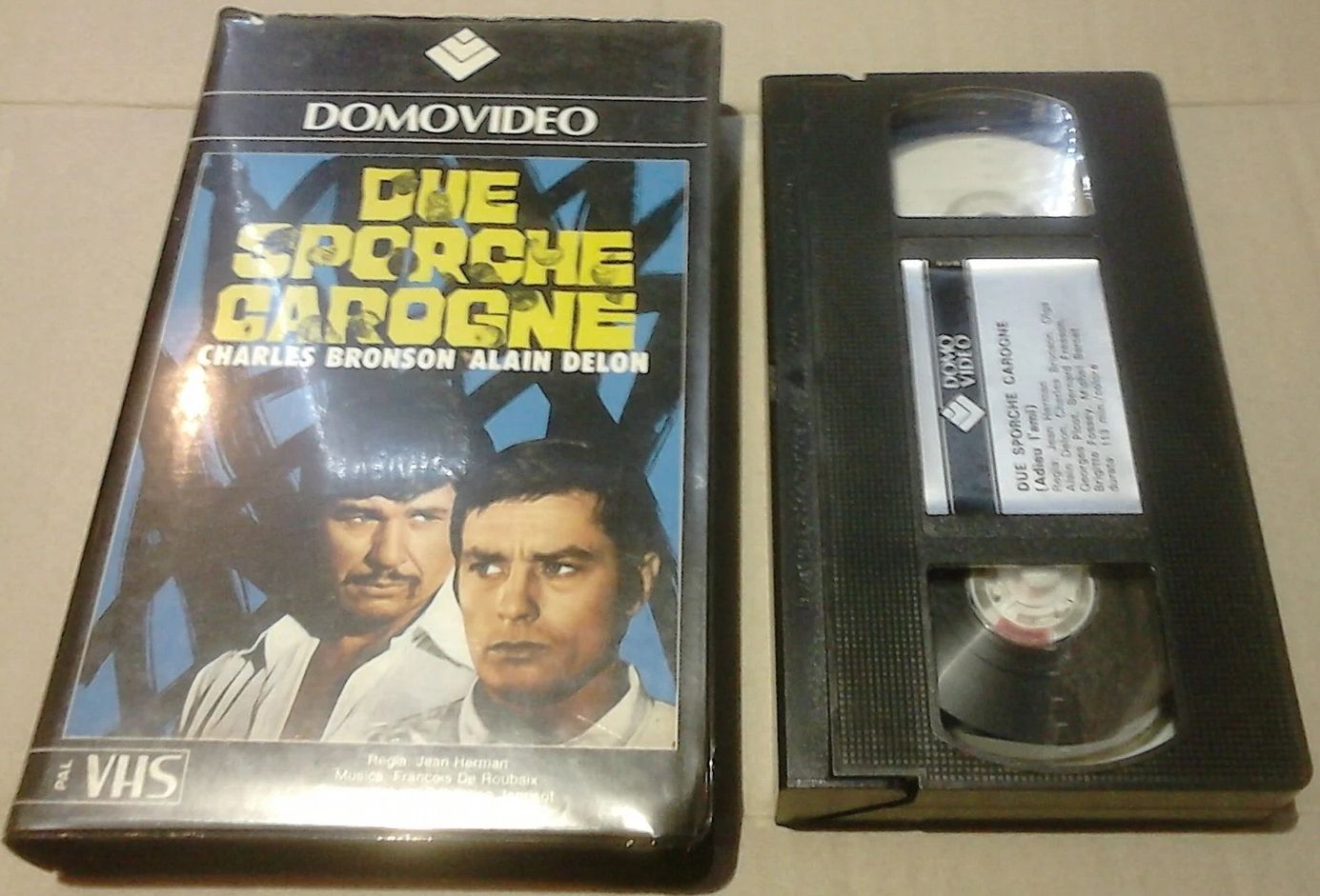 TeknoFilm - VHS – DUE SPORCHE CAROGNE di Jean Herman (1968) - DOMOVIDEO TeknoFilm - VHS – DUE SPORCHE CAROGNE di Jean Herman (1968) - DOMOVIDEO