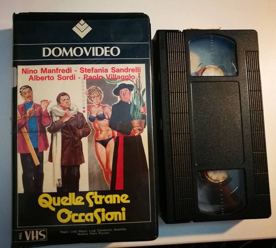 TeknoFilm - VHS – QUELLE STRANE OCCASIONI di Nanni Loy, Luigi Magni e Luigi Comencini (1976) - DOMOVIDEO TeknoFilm - VHS – QUELLE STRANE OCCASIONI di Nanni Loy, Luigi Magni e Luigi Comencini (1976) - DOMOVIDEO