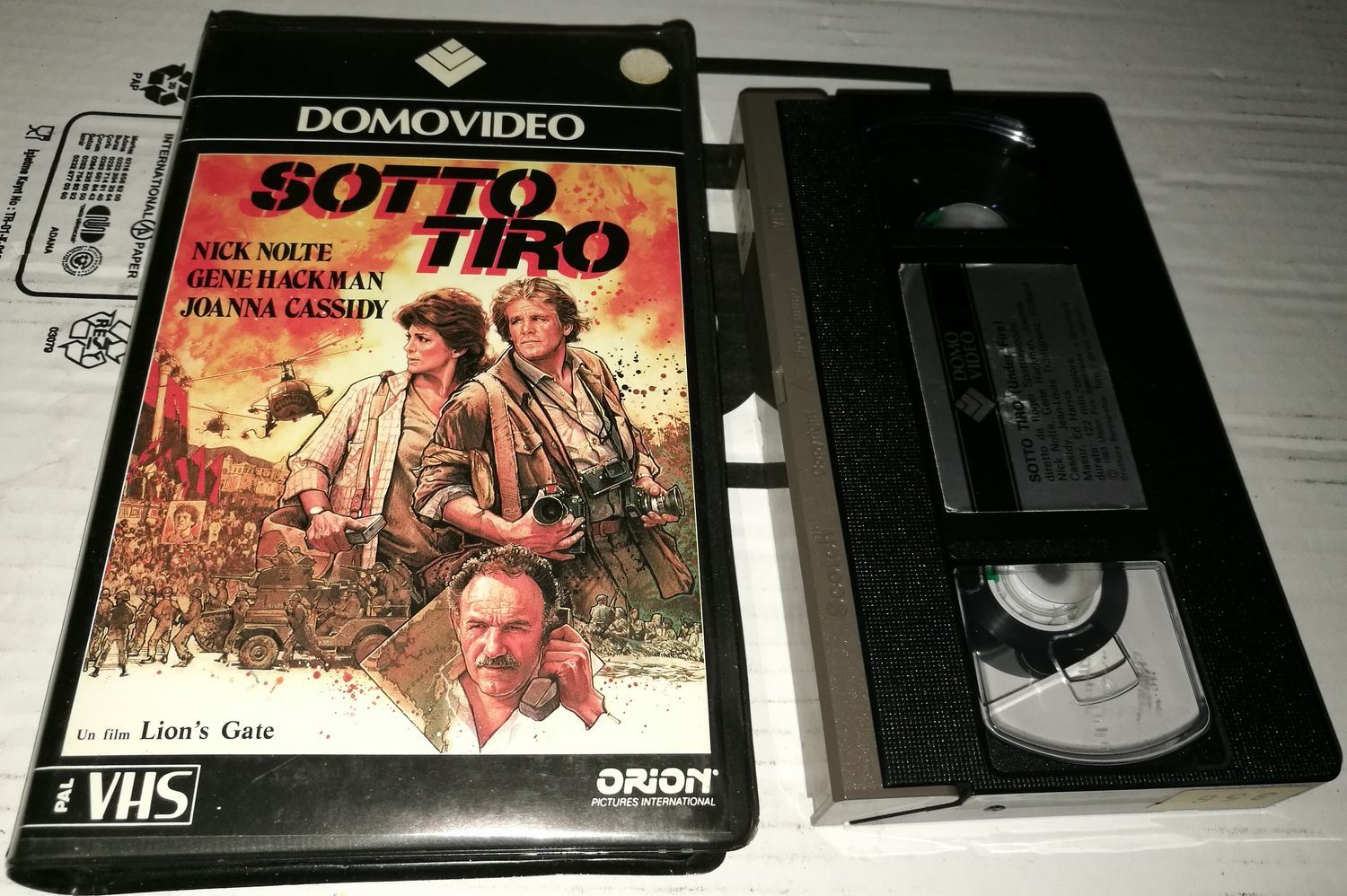 TeknoFilm - VHS – SOTTO TIRO di Roger Spottiswoode (1983) - DOMOVIDEO TeknoFilm - VHS – SOTTO TIRO di Roger Spottiswoode (1983) - DOMOVIDEO