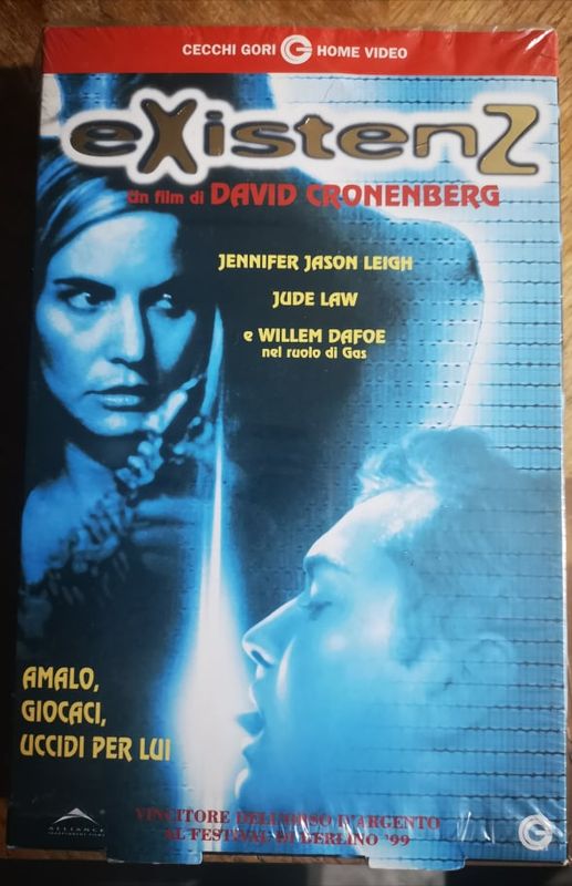 TeknoFilm - VHS – EXISTENZ di David Cronenberg (1999) - CECCHI GORI HOME VIDEO