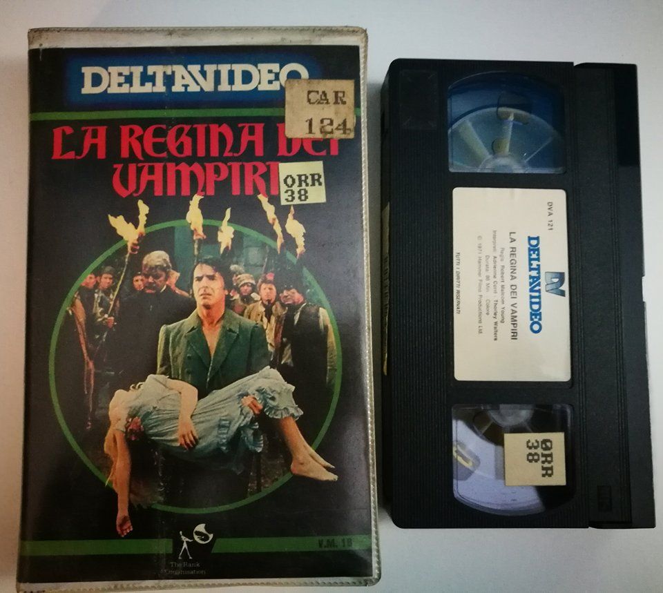 TeknoFilm - VHS – LA REGINA DEI VAMPIRI di Robert Young (1972) - DELTAVIDEO TeknoFilm - VHS – LA REGINA DEI VAMPIRI di Robert Young (1972) - DELTAVIDEO