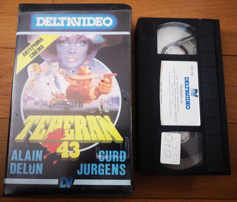 TeknoFilm - VHS – NIDO DI SPIE - TEHERAN 43 di Aleksandr Alov e Vladimir Naumov (1981) - DELTAVIDEO (INEDITO IN DVD) TeknoFilm - VHS – NIDO DI SPIE - TEHERAN 43 di Aleksandr Alov e Vladimir Naumov (1981) - DELTAVIDEO (INEDITO IN DVD)