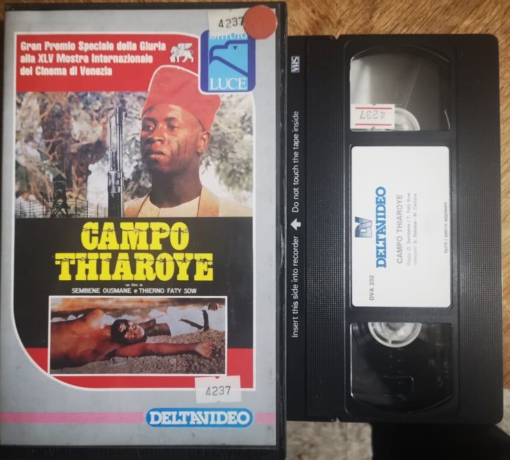 TeknoFilm - VHS – CAMPO THIAROYE di Ousmane Sembène e Thierno Faty Sow (1988) - DELTAVIDEO (INEDITO IN DVD) TeknoFilm - VHS – CAMPO THIAROYE di Ousmane Sembène e Thierno Faty Sow (1988) - DELTAVIDEO (INEDITO IN DVD)