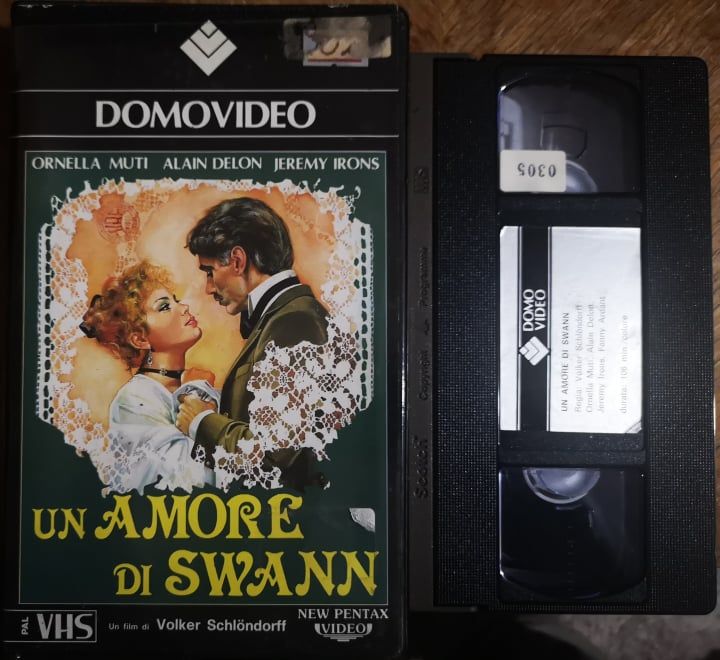 TeknoFilm - VHS – UN AMORE DI SWANN di Volker Schlöndorff (1984) - DOMOVIDEO (INEDITO IN DVD) TeknoFilm - VHS – UN AMORE DI SWANN di Volker Schlöndorff (1984) - DOMOVIDEO (INEDITO IN DVD)