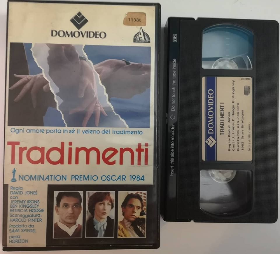 TeknoFilm - VHS – TRADIMENTI di David Jones (1983) - DOMOVIDEO (INEDITO IN DVD) TeknoFilm - VHS – TRADIMENTI di David Jones (1983) - DOMOVIDEO (INEDITO IN DVD)