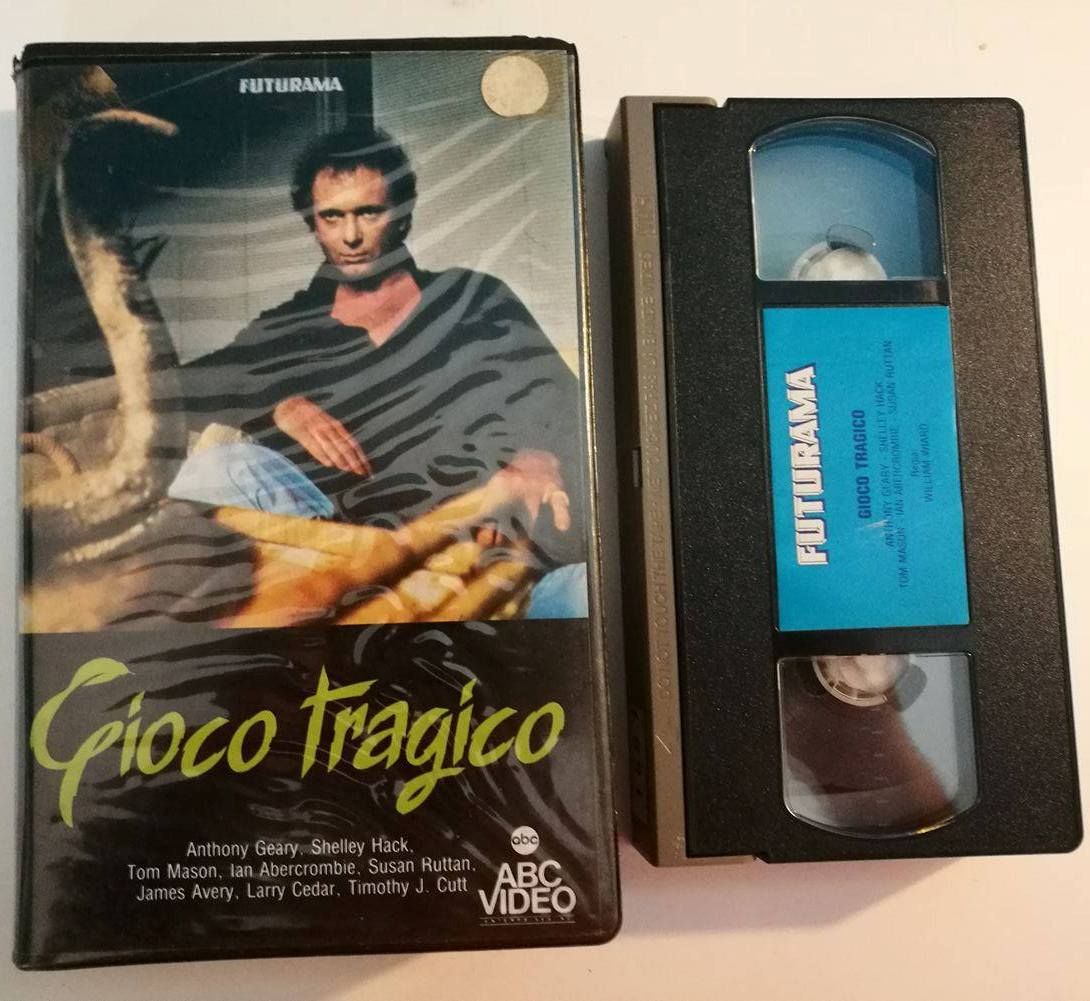 TeknoFilm - VHS – GIOCO TRAGICO di William Wiard (1985) - FUTURAMA (INEDITO IN DVD) TeknoFilm - VHS – GIOCO TRAGICO di William Wiard (1985) - FUTURAMA (INEDITO IN DVD)