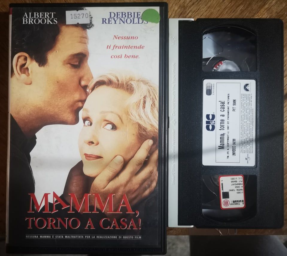 TeknoFilm - VHS – MAMMA TORNO A CASA di Albert Brooks (1996) - CIC (INEDITO IN DVD) TeknoFilm - VHS – MAMMA TORNO A CASA di Albert Brooks (1996) - CIC (INEDITO IN DVD)