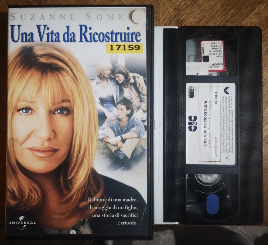 TeknoFilm - VHS – UNA VITA DA RICOSTRUIRE di Michael Elias (1998) - CIC (INEDITO IN DVD) TeknoFilm - VHS – UNA VITA DA RICOSTRUIRE di Michael Elias (1998) - CIC (INEDITO IN DVD)