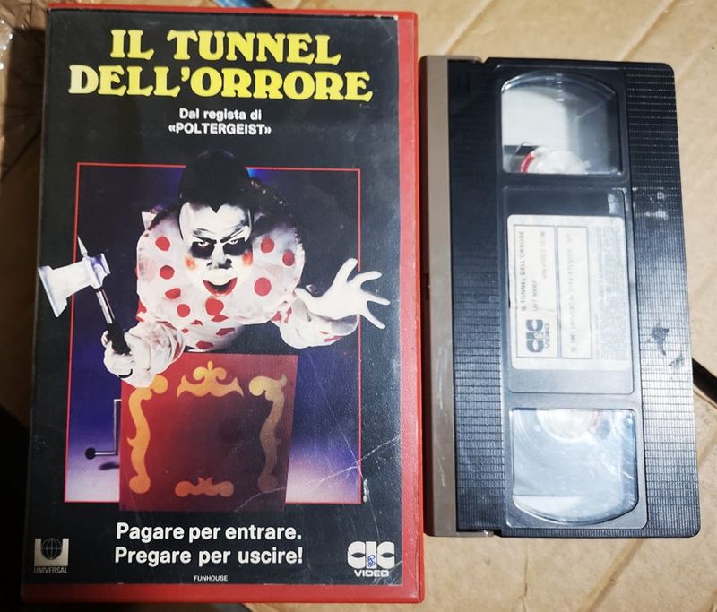 TeknoFilm - VHS – IL TUNNEL DELL'ORRORE di Tobe Hooper(1981) - CIC TeknoFilm - VHS – IL TUNNEL DELL'ORRORE di Tobe Hooper(1981) - CIC