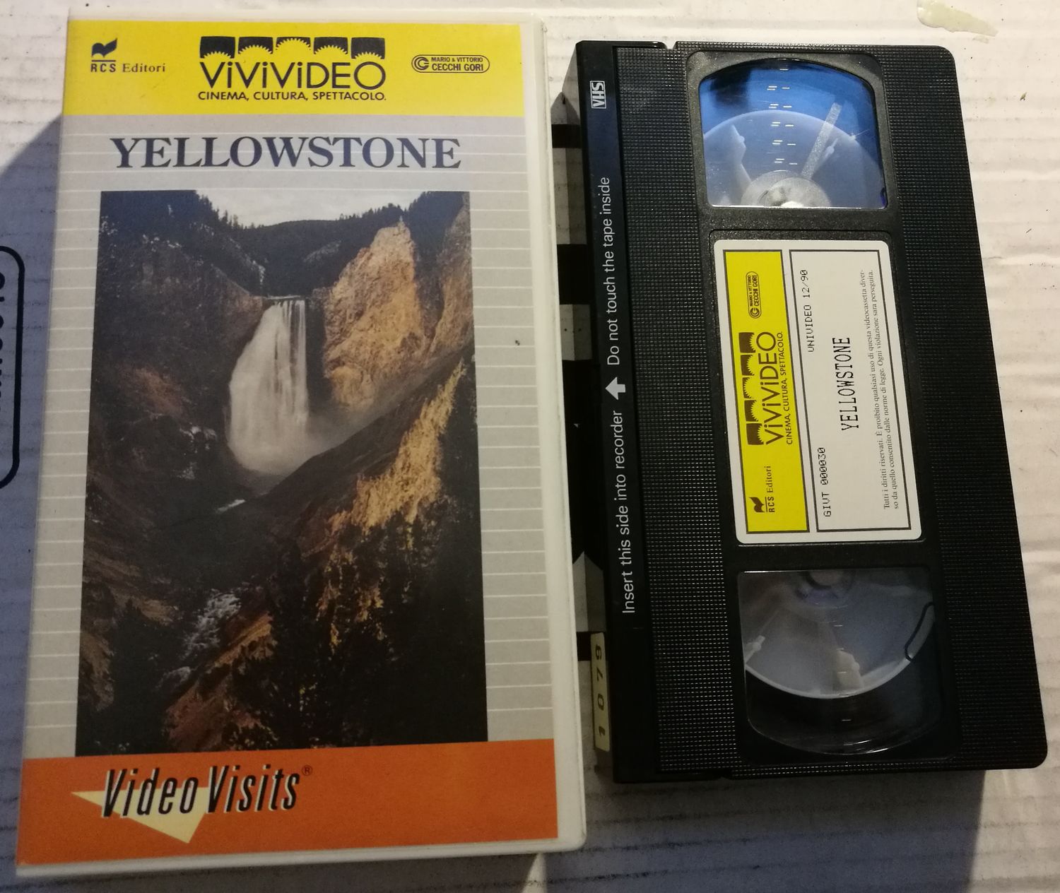 TeknoFilm – VHS – DOCUMENTARIO - YELLOWSTONE (1990) - VIVIVIDEO (INEDITO IN DVD) TeknoFilm – VHS – DOCUMENTARIO - YELLOWSTONE (1990) - VIVIVIDEO (INEDITO IN DVD)