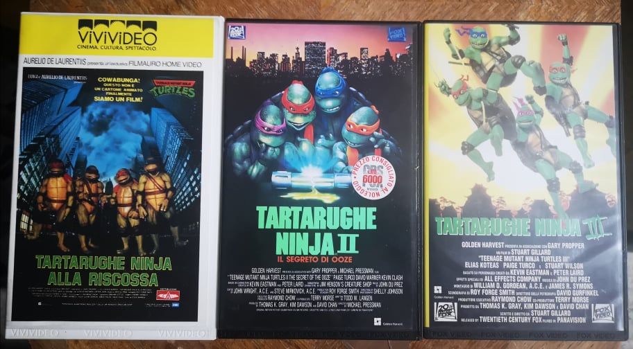 TeknoFilm – 3 VHS – TARTARUGHE NINJA ALLA RISCOSSA. TARTARUGHE NINJA II - IL SEGRETO DI OOZE, TARTARUGHE NINJA III (1990) - VIVIVIDEO/20TH CENTURY FOX TeknoFilm – 3 VHS – TARTARUGHE NINJA ALLA RISCOSSA. TARTARUGHE NINJA II - IL SEGRETO DI OOZE, TARTARUGHE NINJA III (1990) - VIVIVIDEO/20TH CENTURY FOX