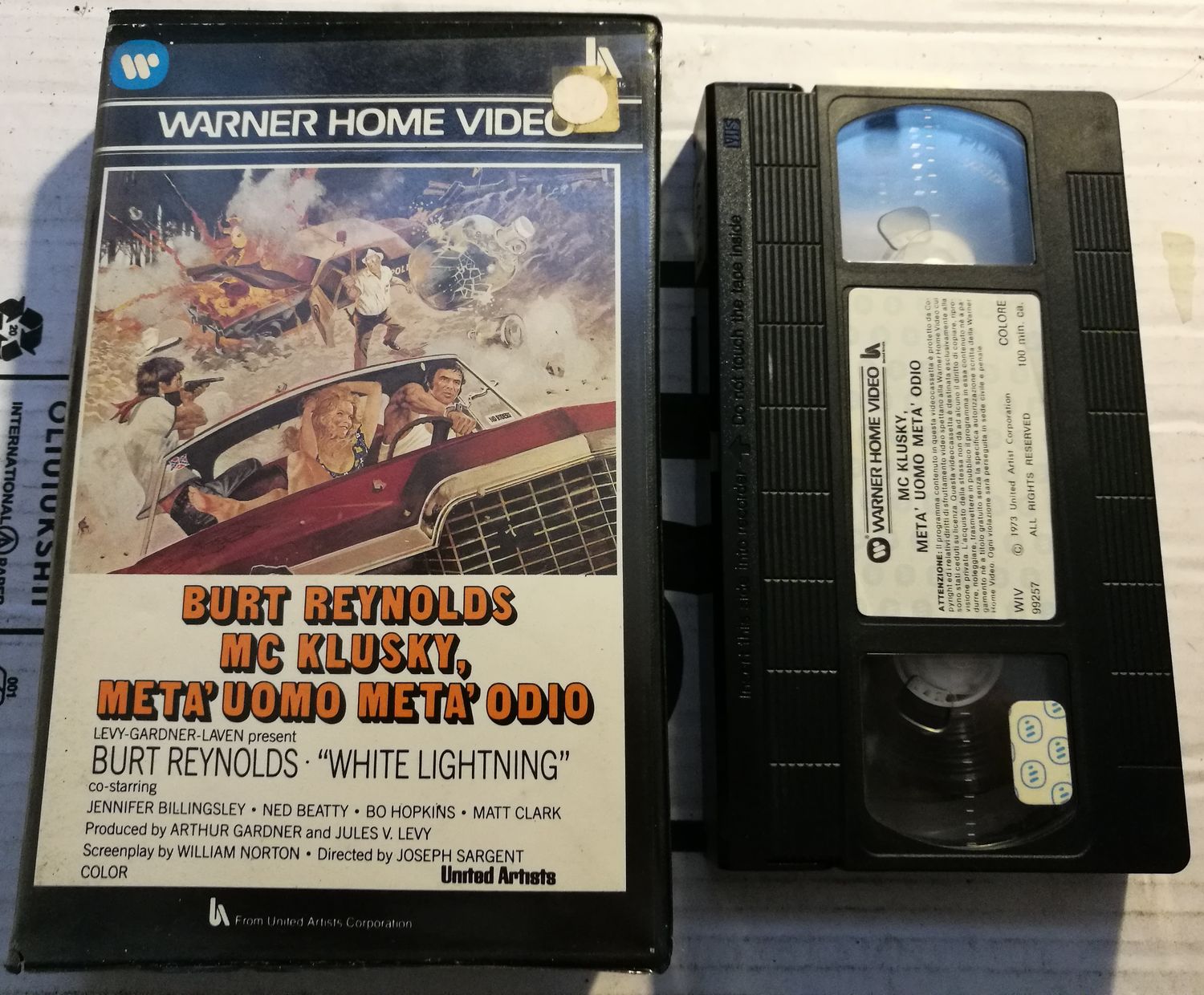 TeknoFilm – VHS – McKLUSKY MC KLUSKY META' UOMO META' ODIO di Joseph Sargent (1973) - WARNER BROS TeknoFilm – VHS – McKLUSKY MC KLUSKY META' UOMO META' ODIO di Joseph Sargent (1973) - WARNER BROS