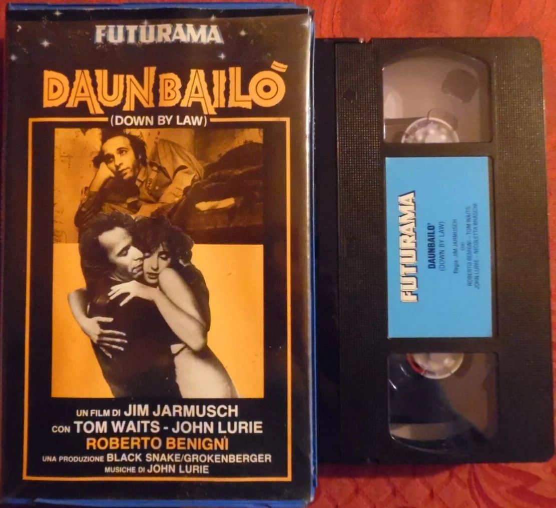 TeknoFilm - VHS – DAUNBAILO' di Jim Jarmusch (1986) - FUTURAMA TeknoFilm - VHS – DAUNBAILO' di Jim Jarmusch (1986) - FUTURAMA