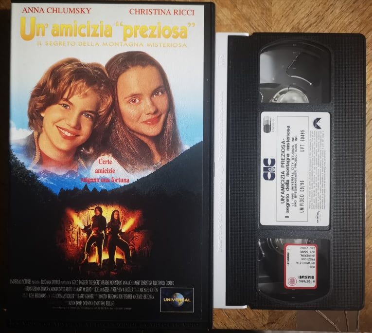 TeknoFilm - VHS – UN'AMICIZIA PREZIOSA di Kevin James Dobson (1995) - CIC (INEDITO IN DVD) TeknoFilm - VHS – UN'AMICIZIA PREZIOSA di Kevin James Dobson (1995) - CIC (INEDITO IN DVD)