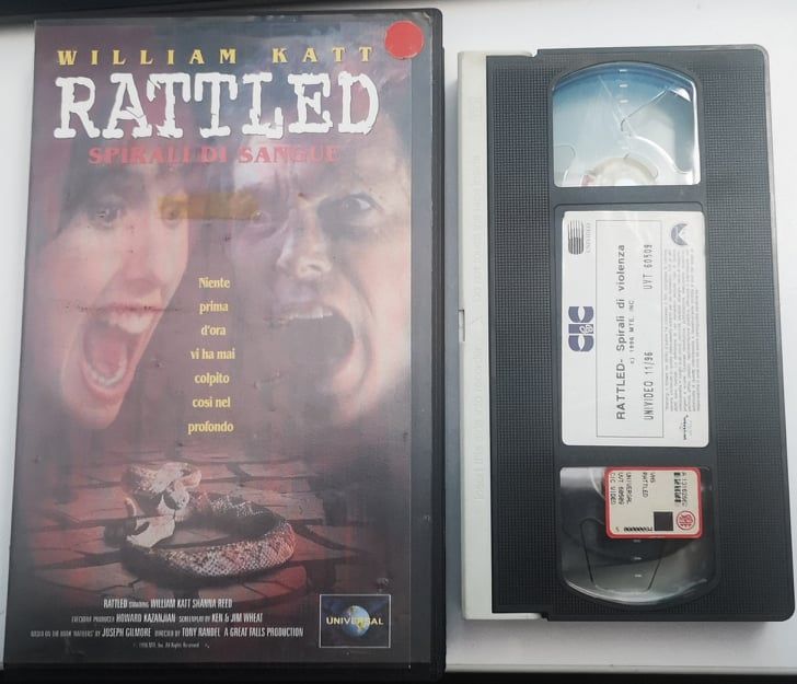 TeknoFilm - VHS – RATTLED - SPIRALI DI SANGUE di Tony Randel (1996) - CIC (INEDITO IN DVD) TeknoFilm - VHS – RATTLED - SPIRALI DI SANGUE di Tony Randel (1996) - CIC (INEDITO IN DVD)