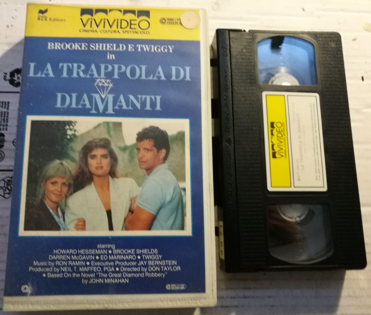 TeknoFilm – VHS – LA TRAPPOLA DI DIAMANTI di Don Taylor (1990) - VIVIVIDEO (INEDITO IN DVD) TeknoFilm – VHS – LA TRAPPOLA DI DIAMANTI di Don Taylor (1990) - VIVIVIDEO (INEDITO IN DVD)