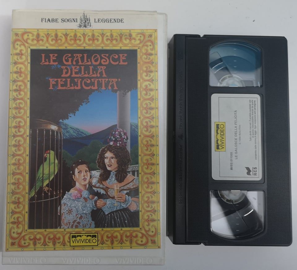TeknoFilm – VHS – LE GALOSCE DELLA FELICITA' di Juraj Herz (1986) - VIVIVIDEO (INEDITO IN DVD) TeknoFilm – VHS – LE GALOSCE DELLA FELICITA' di Juraj Herz (1986) - VIVIVIDEO (INEDITO IN DVD)