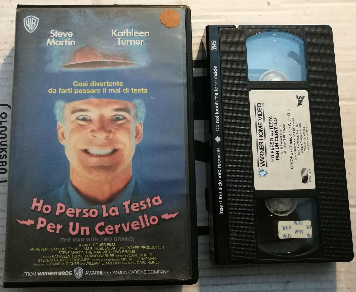 TeknoFilm – VHS – HO PERSO LA TESTA PER UN CERVELLO di Carl Reiner (1983) - WARNER BROS (INEDITO IN DVD) TeknoFilm – VHS – HO PERSO LA TESTA PER UN CERVELLO di Carl Reiner (1983) - WARNER BROS (INEDITO IN DVD)