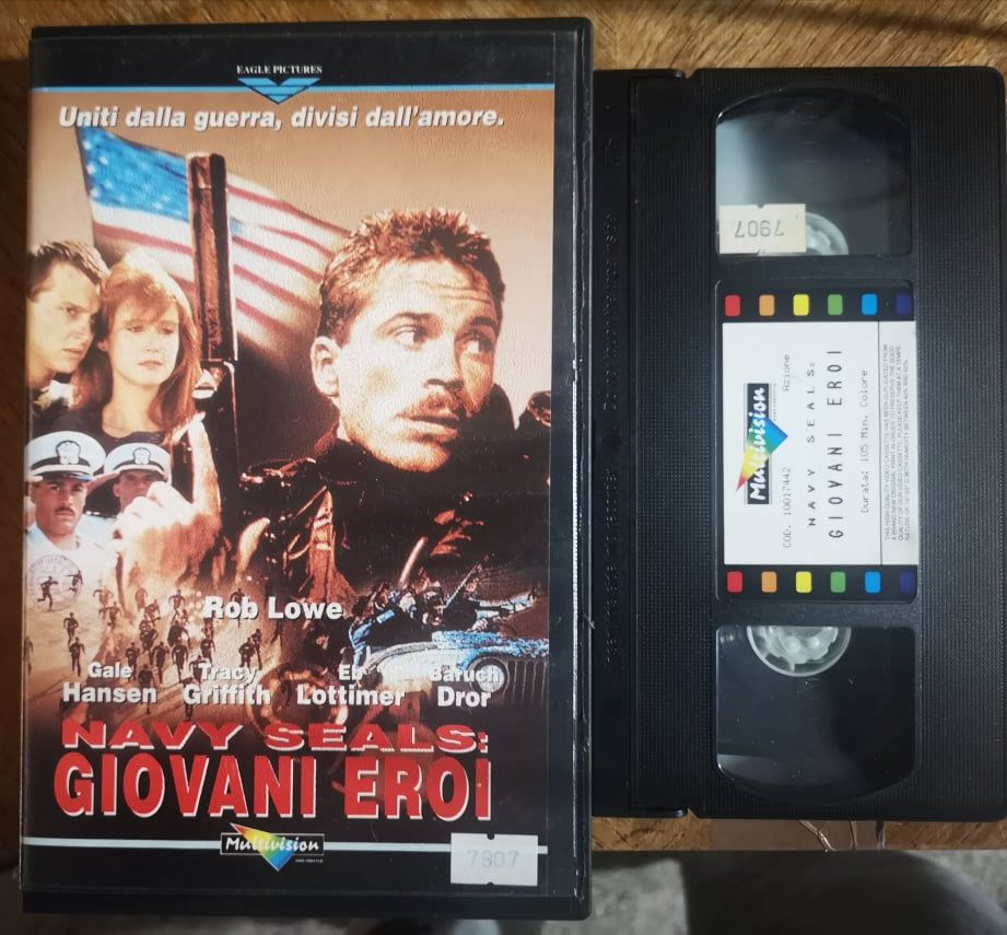TeknoFilm – VHS – NAVY SEALS - GIOVANI EROI di Shimon Dotan (1992) - MULTIVISION (INEDITO IN DVD) TeknoFilm – VHS – NAVY SEALS - GIOVANI EROI di Shimon Dotan (1992) - MULTIVISION (INEDITO IN DVD)