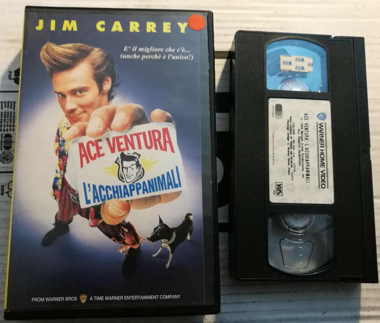 TeknoFilm – VHS – ACE VENTURA - L'ACCHIAPPANIMALI di Tom Shadyac (1994) - WARNER BROS TeknoFilm – VHS – ACE VENTURA - L'ACCHIAPPANIMALI di Tom Shadyac (1994) - WARNER BROS