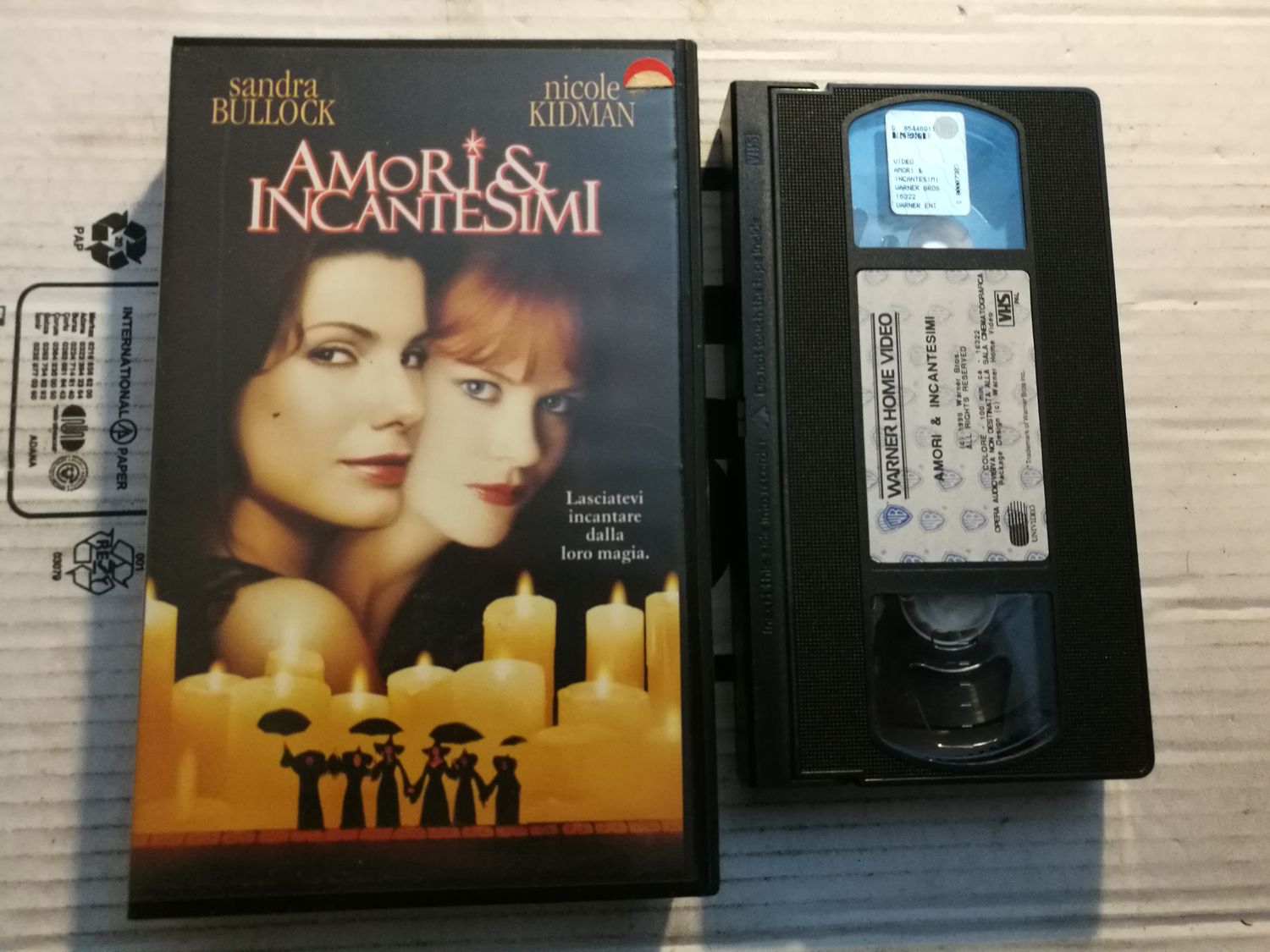 TeknoFilm – VHS – AMORI E INCANTESIMI di Griffin Dunne (1998) - WARNER BROS TeknoFilm – VHS – AMORI E INCANTESIMI di Griffin Dunne (1998) - WARNER BROS