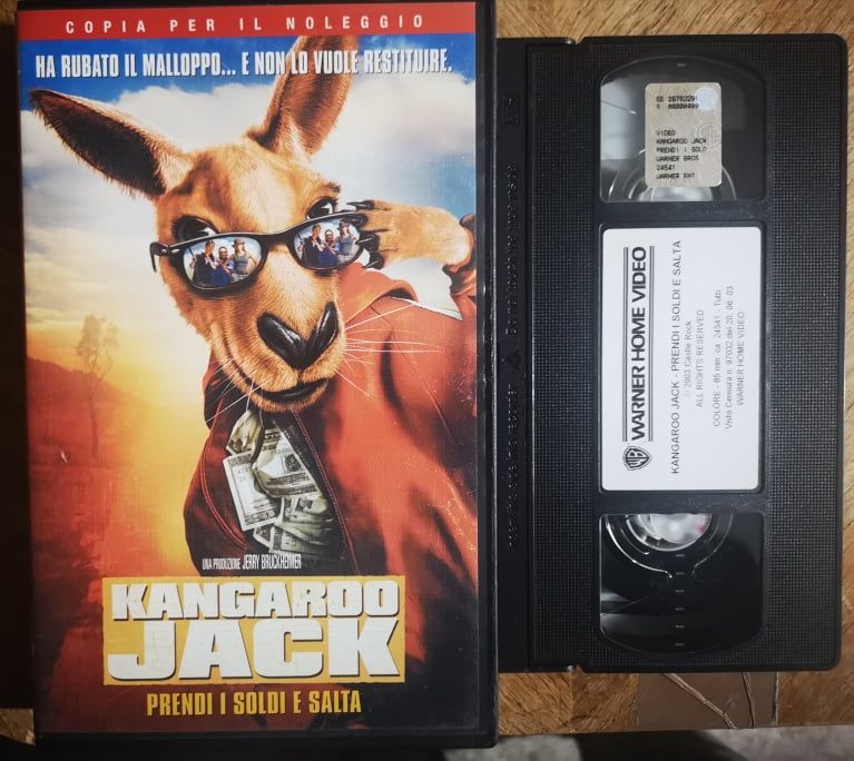TeknoFilm – VHS – KANGAROO JACK - PRENDI I SOLDI E SALTA di David McNally (2002) - WARNER BROS TeknoFilm – VHS – KANGAROO JACK - PRENDI I SOLDI E SALTA di David McNally (2002) - WARNER BROS